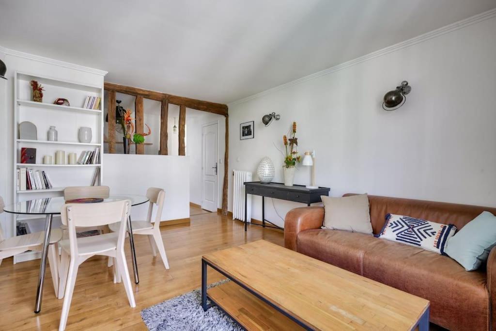 Appartement Superbe T2 Avec Balcon Proche Du Musee De La Vie Romantique